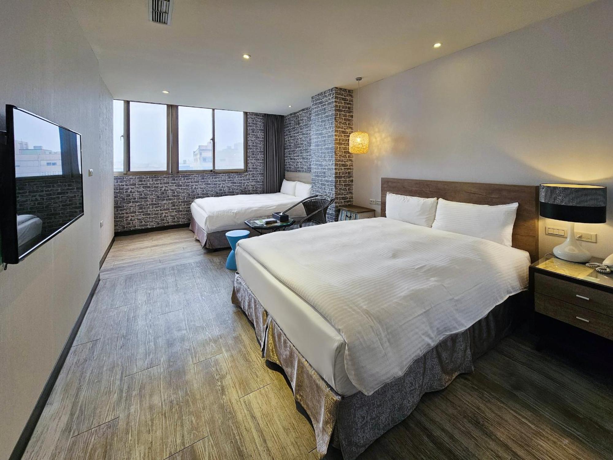 Herb Art Hotel Luodong Bagian luar foto
